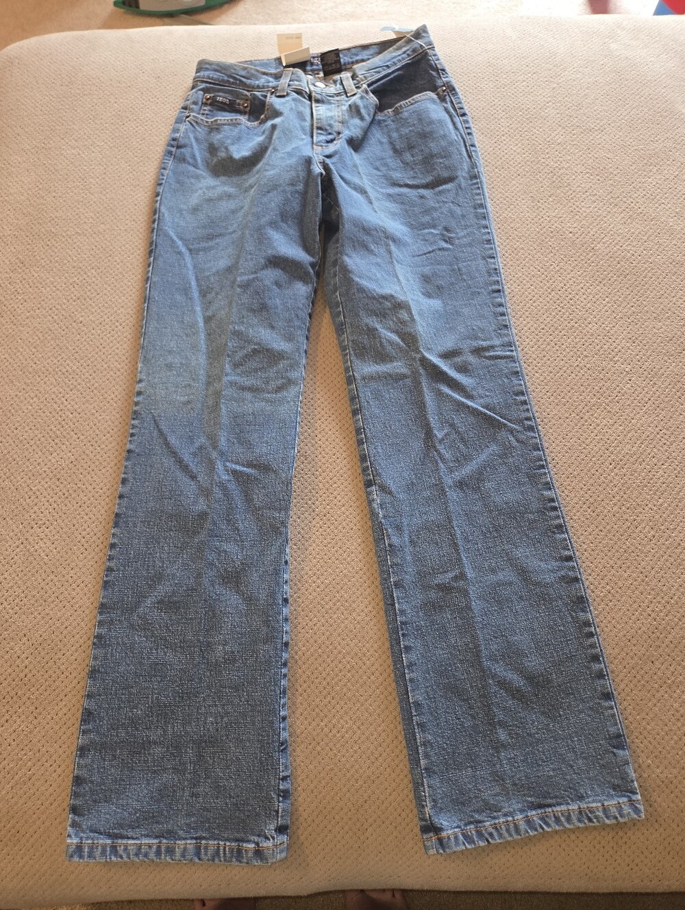 New IZOD double stonewash stretch boot cut straight leg womens 4 inseam 30"